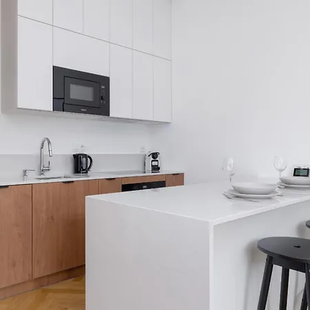 Slowackiego Elegant By Renters דירה
