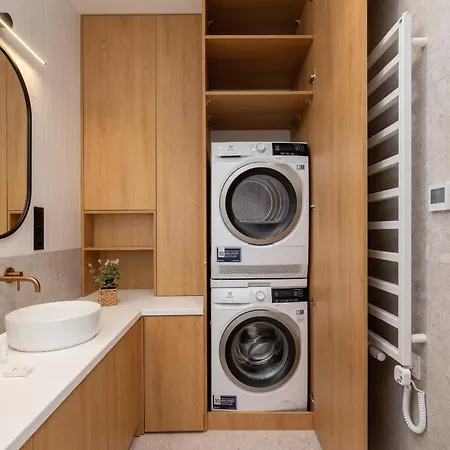 Slowackiego Elegant By Renters *